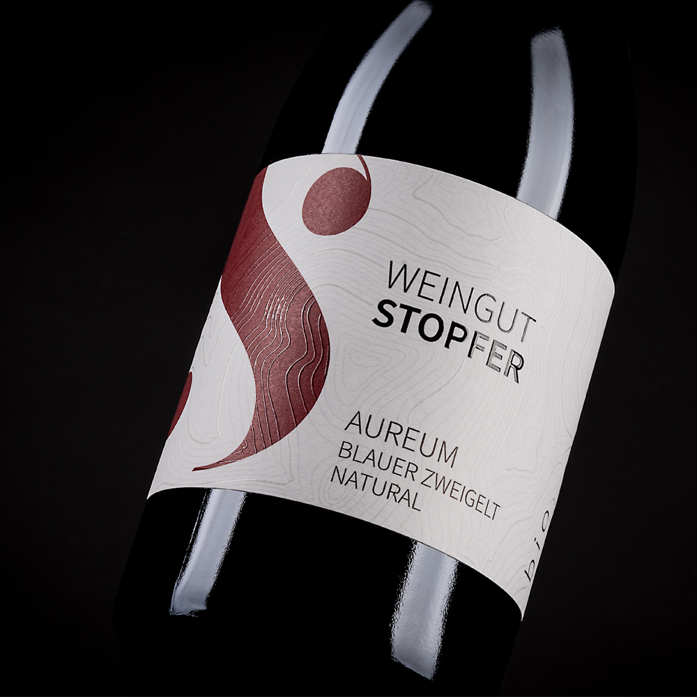 Featured image for “Natural Wine AUREUM Blauer Zweigelt 2018”