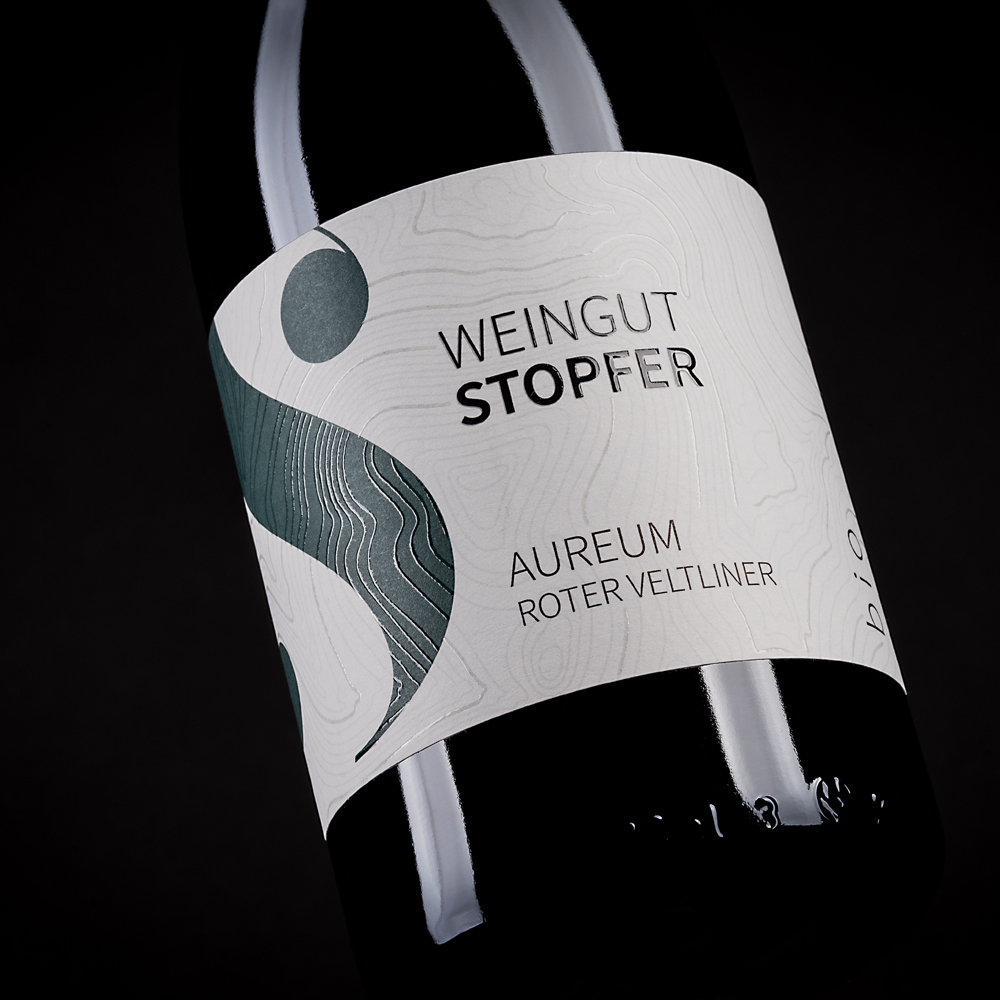 Featured image for “AUREUM Roter Veltliner Reserve 2018 / AWC Gold”